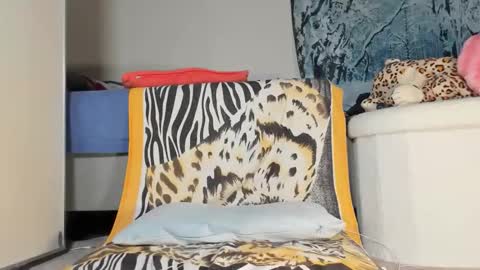 lola_belgium online show from November 11, 5:48 pm