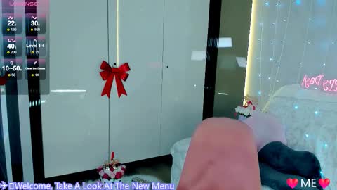 Lola online show from March 11, 10:35 pm