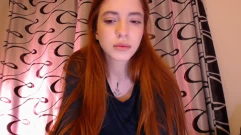 Snapshot of lola_dinky chatting on September 30, 10:09 pm Lola online show from September 30, 10:09 pm