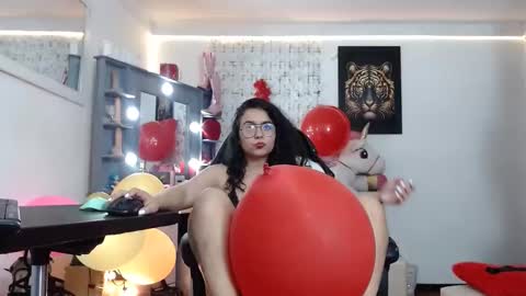 Snapshot of lola_fiery chatting on March 6, 6:05 pm lola_fiery online show from March 6, 6:05 pm