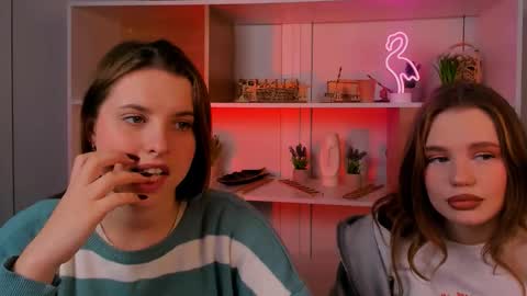 Lola online show from October 20, 7:08 pm