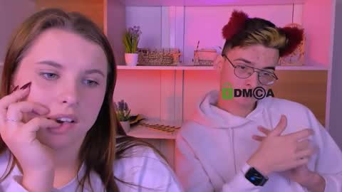 Lola online show from November 3, 7:04 pm