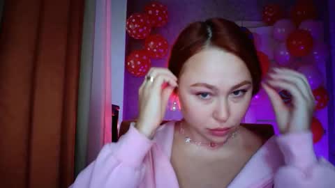 LolaaMint  online show from February 9, 12:20 pm