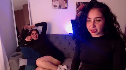 lolaandcamille online show from February 25, 4:57 pm