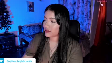 Snapshot of lolaasmith_21 chatting on December 25, 10:16 pm lolaasmith_21 online show from December 25, 10:16 pm