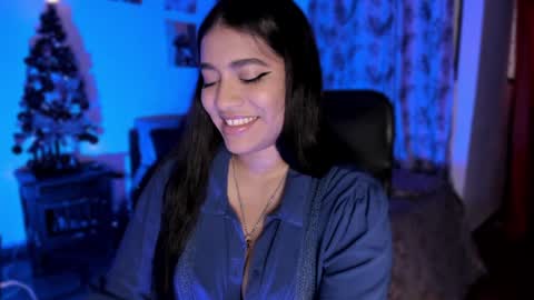 Snapshot of lolaasmith_21 chatting on December 22, 11:22 am lolaasmith_21 online show from December 22, 11:22 am