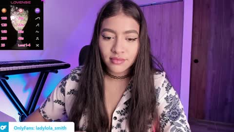 Snapshot of lolaasmith_21 chatting on January 28, 10:23 pm lolaasmith_21 online show from January 28, 10:23 pm