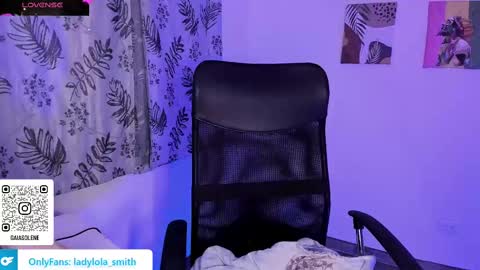 Snapshot of lolaasmith_21 chatting on March 12, 1:14 am lolaasmith_21 online show from March 12, 1:14 am