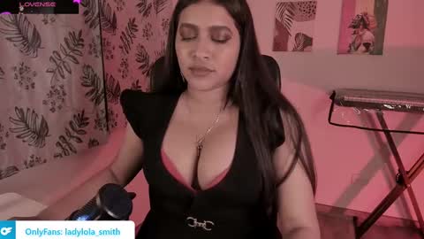 Snapshot of lolaasmith_21 chatting on February 15, 5:19 am lolaasmith_21 online show from February 15, 5:19 am