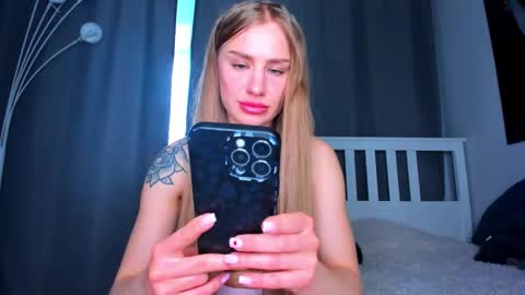 lolabani675452 online show from February 22, 8:29 am