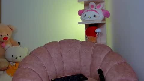 LolaCoper online show from February 20, 1:02 pm