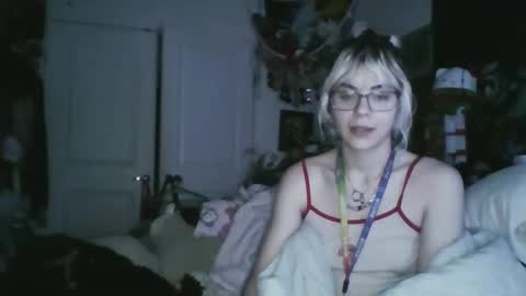 Lola Lixx online show from January 8, 9:32 am