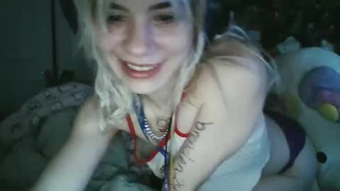 Lola Lixx online show from January 9, 5:33 pm