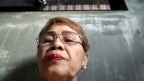 tey online show from February 23, 11:04 pm