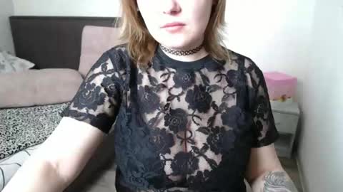 kiss online show from February 20, 8:16 am