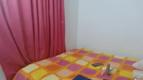 lolascarlettt online show from September 24, 1:12 am