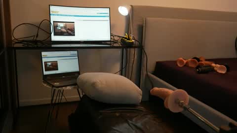 Lolasissyslu online show from September 24, 6:31 am