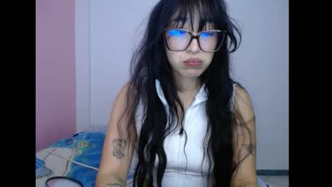 Lolita  online show from April 9, 2:59 am