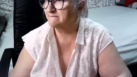 LolkaAlyss online show from February 18, 4:25 pm