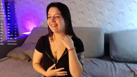 Alex online show from October 3, 7:33 pm