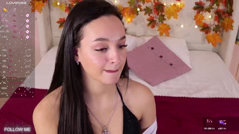 Snapshot of lolly_neal chatting on February 3, 11:31 am Lolly online show from February 3, 11:31 am