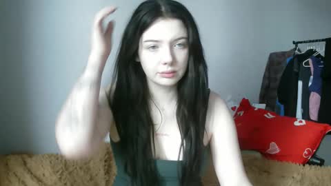 Snapshot of lollylol11 chatting on September 20, 9:56 am Lilly online show from September 20, 9:56 am