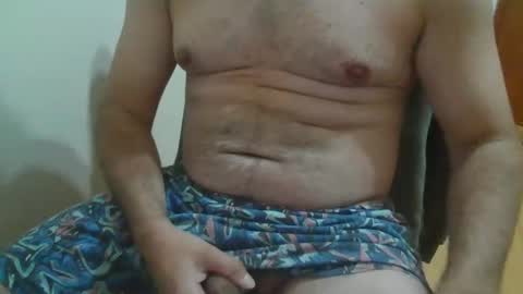 Snapshot of lolo200490 chatting on January 19, 12:59 am siamo90 online show from January 19, 12:59 am