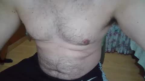 Snapshot of lolo200490 chatting on December 1, 11:51 pm siamo90 online show from December 1, 11:51 pm