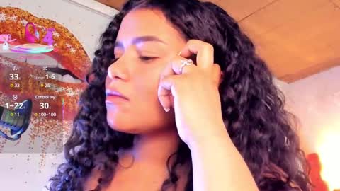 loly_marce online show from February 18, 12:37 am