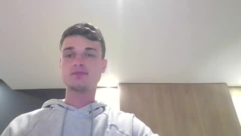 Snapshot of london_tomy chatting on September 23, 2:05 am london_tomy online show from September 23, 2:05 am