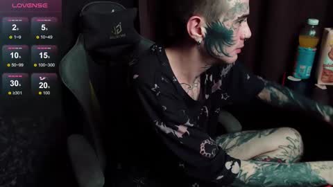 Chris online show from October 30, 10:43 pm