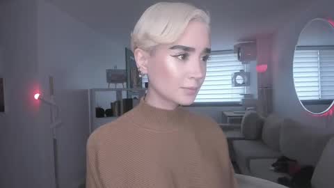 Snapshot of lonelly_lolly98 chatting on February 12, 2:54 pm SABRINA online show from February 12, 2:54 pm