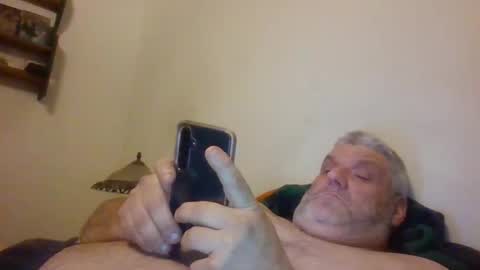 Snapshot of lonelytech72 chatting on January 20, 9:43 pm lonelytech72 online show from January 20, 9:43 pm