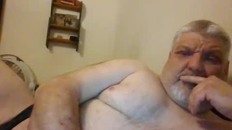 Snapshot of lonelytech72 chatting on March 9, 6:17 am lonelytech72 online show from March 9, 6:17 am
