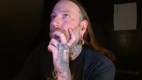 Snapshot of longhair021 chatting on February 23, 11:14 pm longhair online show from February 23, 11:14 pm