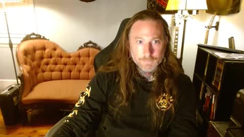 Snapshot of longhair021 chatting on September 22, 3:43 am longhair online show from September 22, 3:43 am