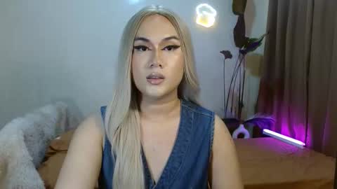 Snapshot of longoria_crawford chatting on September 13, 9:06 pm My Lover Dadddy roberto online show from September 13, 9:06 pm