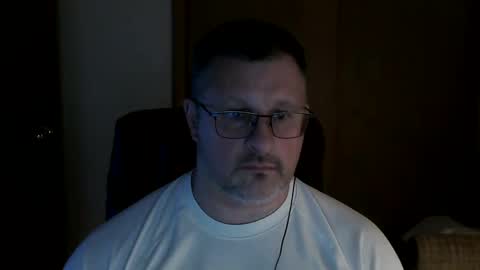 Snapshot of lookin75 chatting on September 16, 12:23 am lookin75 online show from September 16, 12:23 am