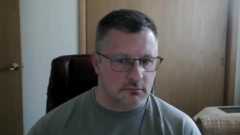 Snapshot of lookin75 chatting on September 17, 8:34 pm lookin75 online show from September 17, 8:34 pm