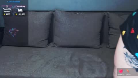 looking4love6969 online show from October 17, 9:19 pm