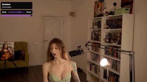 loony_moony online show from October 4, 10:02 am