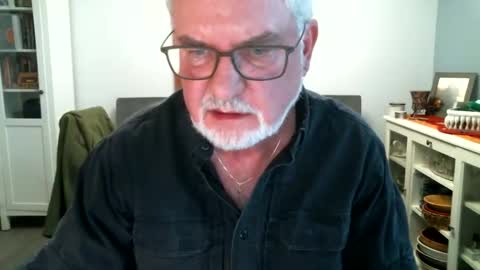 loop102 online show from May 14, 2:54 am