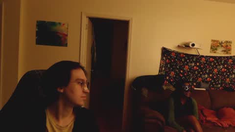 Peter and Ash online show from January 2, 2:00 am