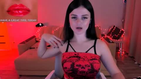 Lora Cain online show from September 23, 12:21 pm