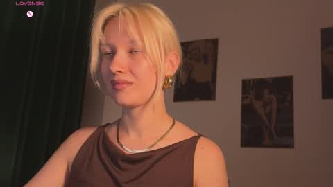 Lora heil online show from September 13, 4:42 pm