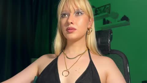 Lora heil online show from May 4, 3:40 pm