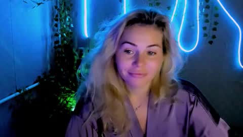 Snapshot of loraboyar chatting on September 19, 2:59 am Lora online show from September 19, 2:59 am