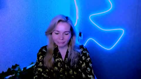 Lora online show from February 20, 3:28 am