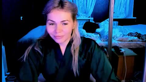 Lora online show from October 15, 2:26 am