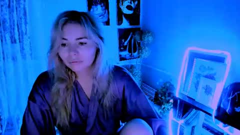 Lora online show from June 17, 2:38 am
